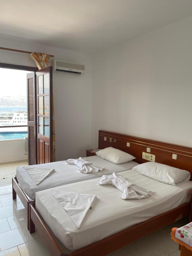 Dolphin Hotel Apartments Karpathos Exterior foto