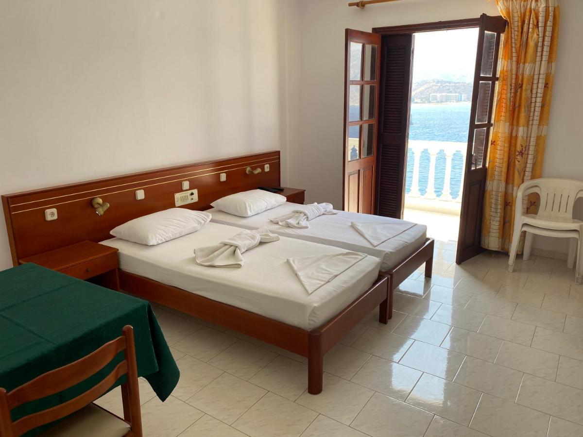 Dolphin Hotel Apartments Karpathos Exterior foto