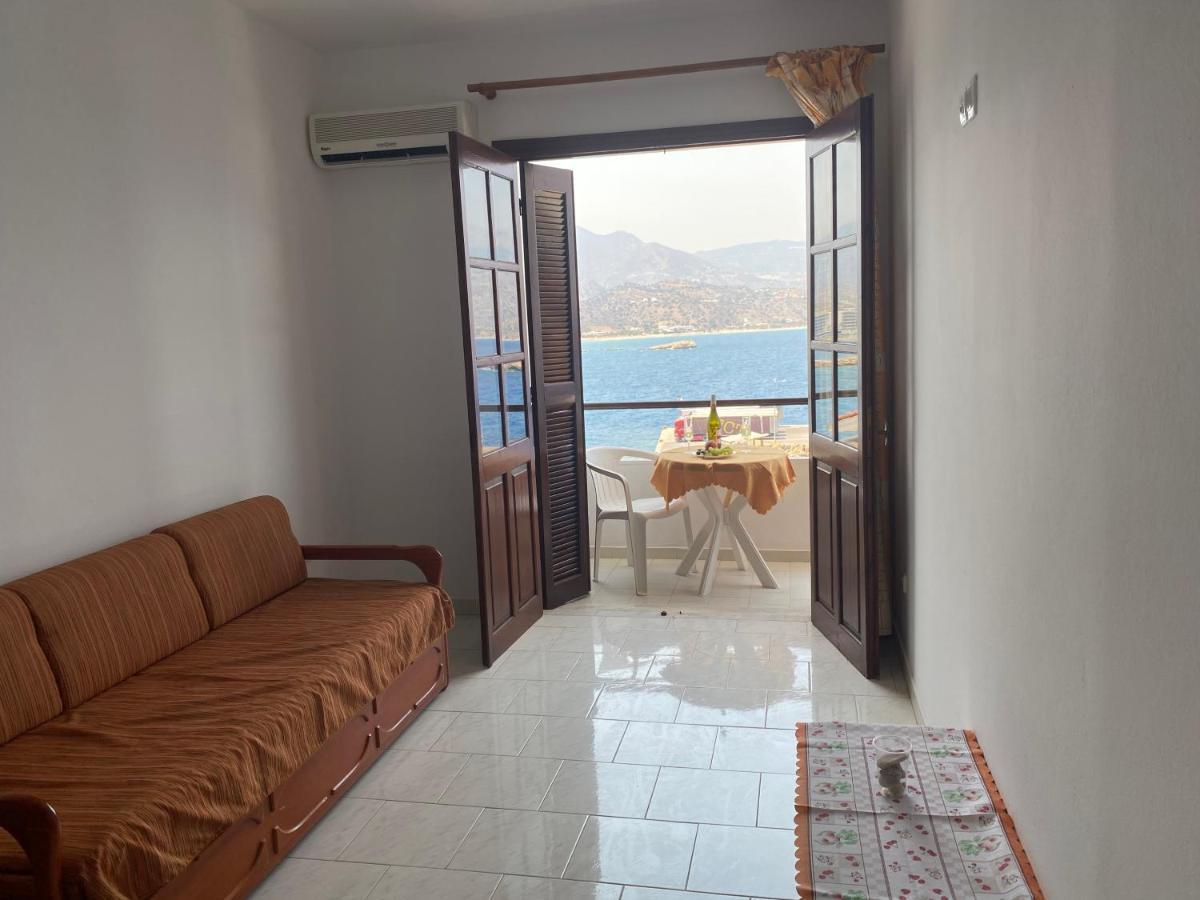 Dolphin Hotel Apartments Karpathos Exterior foto