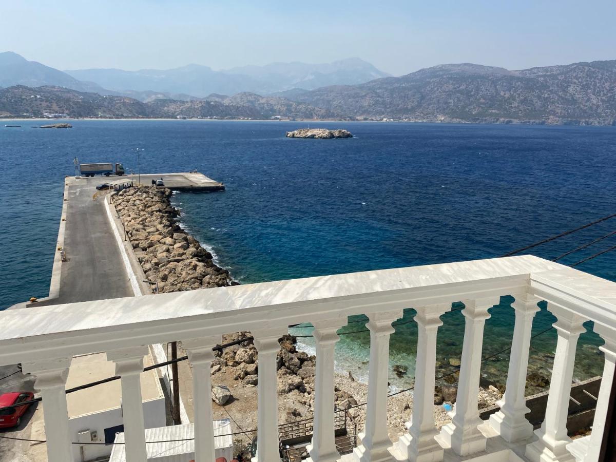 Dolphin Hotel Apartments Karpathos Exterior foto