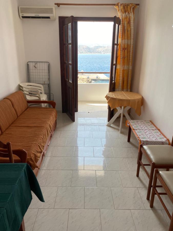 Dolphin Hotel Apartments Karpathos Exterior foto