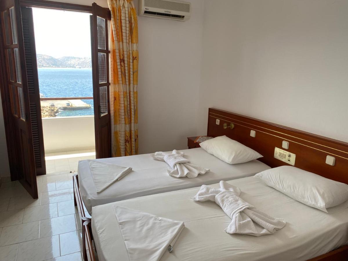 Dolphin Hotel Apartments Karpathos Exterior foto