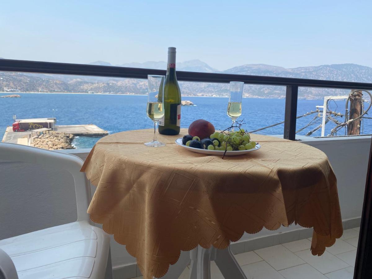 Dolphin Hotel Apartments Karpathos Exterior foto